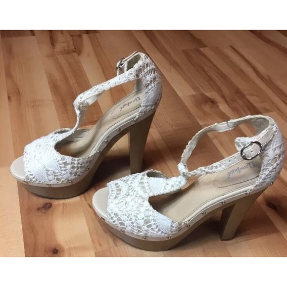 Lime light Women’s heels - Picture 5 of 7